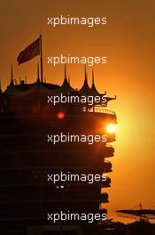 Circuit atmosphere - sunset. 04.12.2020. Formula 1 World Championship, Rd 16, Sakhir Grand Prix, Sakhir, Bahrain, Practice Day