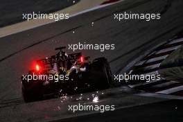 Daniel Ricciardo (AUS) Renault F1 Team RS20 sends sparks flying. 04.12.2020. Formula 1 World Championship, Rd 16, Sakhir Grand Prix, Sakhir, Bahrain, Practice Day