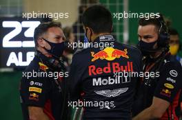 Christian Horner (GBR) Red Bull Racing Team Principal and Alexander Albon (THA) Red Bull Racing. 06.12.2020. Formula 1 World Championship, Rd 16, Sakhir Grand Prix, Sakhir, Bahrain, Race Day.