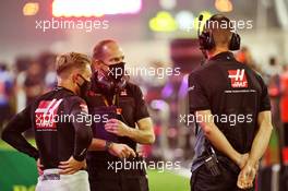 Kevin Magnussen (DEN) Haas F1 Team on the grid. 06.12.2020. Formula 1 World Championship, Rd 16, Sakhir Grand Prix, Sakhir, Bahrain, Race Day.
