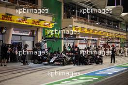Kevin Magnussen (DEN) Haas VF-20 makes a pit stop. 06.12.2020. Formula 1 World Championship, Rd 16, Sakhir Grand Prix, Sakhir, Bahrain, Race Day.