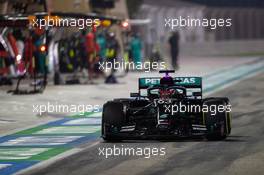 George Russell (GBR) Mercedes AMG F1 W11 makes a pit stop. 06.12.2020. Formula 1 World Championship, Rd 16, Sakhir Grand Prix, Sakhir, Bahrain, Race Day.
