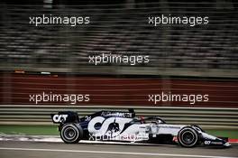 Daniil Kvyat (RUS) AlphaTauri AT01. 05.12.2020. Formula 1 World Championship, Rd 16, Sakhir Grand Prix, Sakhir, Bahrain, Qualifying Day.