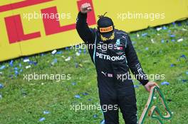 Race winner Lewis Hamilton (GBR) Mercedes AMG F1 on the podium gives the black power salute.  12.07.2020. Formula 1 World Championship, Rd 2, Steiermark Grand Prix, Spielberg, Austria, Race Day.