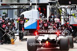 Kevin Magnussen (DEN) Haas VF-20 makes a pit stop. 12.07.2020. Formula 1 World Championship, Rd 2, Steiermark Grand Prix, Spielberg, Austria, Race Day.