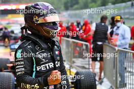 Lewis Hamilton (GBR) Mercedes AMG F1 celebrates his pole position in qualifying parc ferme. 11.07.2020. Formula 1 World Championship, Rd 2, Steiermark Grand Prix, Spielberg, Austria, Qualifying Day.