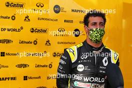 Daniel Ricciardo (AUS) Renault F1 Team with the media. 11.09.2020. Formula 1 World Championship, Rd 9, Tuscan Grand Prix, Mugello, Italy, Practice Day.