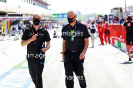 (L to R): Simon Roberts (GBR) Williams Racing F1 Acting Team Principal and Matthew Savage, Dorilton Capital Chairman - Williams Racing Director. 13.09.2020. Formula 1 World Championship, Rd 9, Tuscan Grand Prix, Mugello, Italy, Race Day.