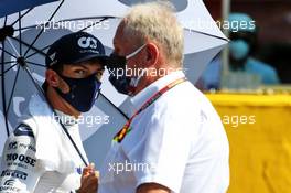 Pierre Gasly (FRA) AlphaTauri and Dr Helmut Marko (AUT) Red Bull Motorsport Consultant on the grid. 13.09.2020. Formula 1 World Championship, Rd 9, Tuscan Grand Prix, Mugello, Italy, Race Day.