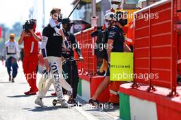 Daniil Kvyat (RUS) AlphaTauri on the grid. 13.09.2020. Formula 1 World Championship, Rd 9, Tuscan Grand Prix, Mugello, Italy, Race Day.