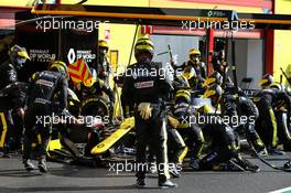Daniel Ricciardo (AUS) Renault F1 Team RS20 makes a pit stop. 13.09.2020. Formula 1 World Championship, Rd 9, Tuscan Grand Prix, Mugello, Italy, Race Day.