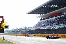 Antonio Giovinazzi (ITA) Alfa Romeo Racing C39 and Romain Grosjean (FRA) Haas F1 Team VF-20 and Carlos Sainz Jr (ESP) McLaren MCL35 - crash that stopped the race. 13.09.2020. Formula 1 World Championship, Rd 9, Tuscan Grand Prix, Mugello, Italy, Race Day.