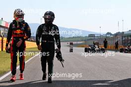 (L to R): Max Verstappen (NLD) Red Bull Racing with Lewis Hamilton (GBR) Mercedes AMG F1 in qualifying parc ferme. 12.09.2020. Formula 1 World Championship, Rd 9, Tuscan Grand Prix, Mugello, Italy, Qualifying Day.