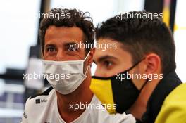 (L to R): Daniel Ricciardo (AUS) Renault F1 Team and Esteban Ocon (FRA) Renault F1 Team. 10.09.2020. Formula 1 World Championship, Rd 9, Tuscan Grand Prix, Mugello, Italy, Preparation Day.