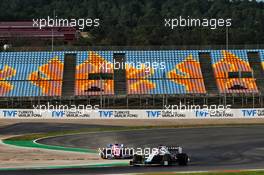 George Russell (GBR) Williams Racing FW43 as Lance Stroll (CDN) Racing Point F1 Team RP20 runs wide. 13.11.2020 Formula 1 World Championship, Rd 14, Turkish Grand Prix, Istanbul, Turkey, Practice Day.