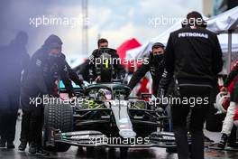 Lewis Hamilton (GBR) Mercedes AMG F1 W11 on the grid. 15.11.2020. Formula 1 World Championship, Rd 14, Turkish Grand Prix, Istanbul, Turkey, Race Day.