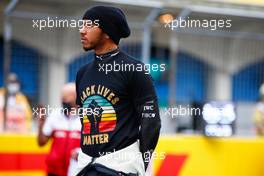 Lewis Hamilton (GBR) Mercedes AMG F1 on the grid. 15.11.2020. Formula 1 World Championship, Rd 14, Turkish Grand Prix, Istanbul, Turkey, Race Day.