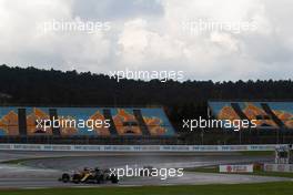 Daniel Ricciardo (AUS) Renault F1 Team RS20 and Carlos Sainz Jr (ESP) McLaren MCL35 battle for position. 15.11.2020. Formula 1 World Championship, Rd 14, Turkish Grand Prix, Istanbul, Turkey, Race Day.