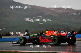 Alexander Albon (THA) Red Bull Racing RB16. 14.11.2020. Formula 1 World Championship, Rd 14, Turkish Grand Prix, Istanbul, Turkey, Qualifying Day.