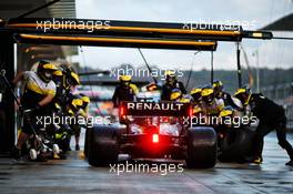 Esteban Ocon (FRA) Renault F1 Team RS20 makes a pit stop. 14.11.2020. Formula 1 World Championship, Rd 14, Turkish Grand Prix, Istanbul, Turkey, Qualifying Day.
