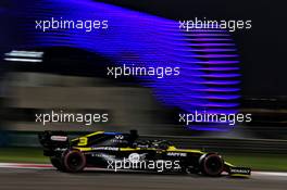 Daniel Ricciardo (AUS) Renault F1 Team RS20. 11.12.2020. Formula 1 World Championship, Rd 17, Abu Dhabi Grand Prix, Yas Marina Circuit, Abu Dhabi, Practice Day.