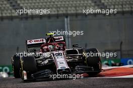 Antonio Giovinazzi (ITA) Alfa Romeo Racing C39. 13.12.2020. Formula 1 World Championship, Rd 17, Abu Dhabi Grand Prix, Yas Marina Circuit, Abu Dhabi, Race Day.