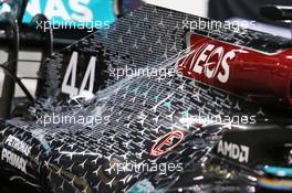Lewis Hamilton (GBR) Mercedes AMG F1 W11 - engine cover livery. 12.12.2020. Formula 1 World Championship, Rd 17, Abu Dhabi Grand Prix, Yas Marina Circuit, Abu Dhabi, Qualifying Day.