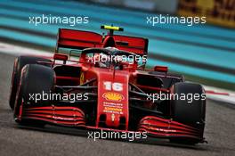 Charles Leclerc (MON) Ferrari SF1000. 12.12.2020. Formula 1 World Championship, Rd 17, Abu Dhabi Grand Prix, Yas Marina Circuit, Abu Dhabi, Qualifying Day.
