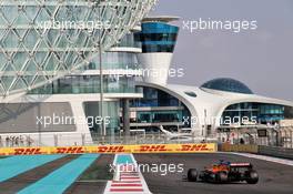 Carlos Sainz Jr (ESP) McLaren MCL35. 12.12.2020. Formula 1 World Championship, Rd 17, Abu Dhabi Grand Prix, Yas Marina Circuit, Abu Dhabi, Qualifying Day.
