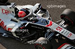 Pietro Fittipaldi (BRA) Haas VF-19. 12.12.2020. Formula 1 World Championship, Rd 17, Abu Dhabi Grand Prix, Yas Marina Circuit, Abu Dhabi, Qualifying Day.