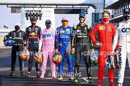 Daniel Ricciardo (AUS) Renault F1 Team at the drivers' end of season group photograph. 13.12.2020. Formula 1 World Championship, Rd 17, Abu Dhabi Grand Prix, Yas Marina Circuit, Abu Dhabi, Race Day.