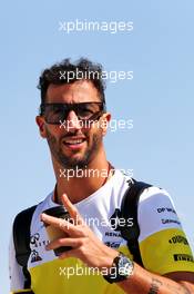 Daniel Ricciardo (AUS) Renault F1 Team. 10.12.2020. Formula 1 World Championship, Rd 17, Abu Dhabi Grand Prix, Yas Marina Circuit, Abu Dhabi, Preparation Day.