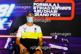Daniel Ricciardo (AUS) Renault F1 Team in the FIA Press Conference. 10.12.2020. Formula 1 World Championship, Rd 17, Abu Dhabi Grand Prix, Yas Marina Circuit, Abu Dhabi, Preparation Day.