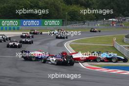Crash at turn 1 at the start of the race.  18.07.2020. FIA Formula 3 Championship, Rd 3, Budapest, Hungary, Saturday.
