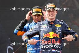 Max Verstappen (NLD), Red Bull Racing and Lando Norris (GBR), McLaren F1 Team  04.07.2021. Formula 1 World Championship, Rd 9, Austrian Grand Prix, Spielberg, Austria, Race Day.
