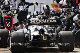Yuki Tsunoda (JPN) AlphaTauri AT02 makes a pit stop. 04.07.2021. Formula 1 World Championship, Rd 9, Austrian Grand Prix, Spielberg, Austria, Race Day.