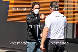 (L to R): Fernando Alonso (ESP) Alpine F1 Team with Zak Brown (USA) McLaren Executive Director. 03.07.2021. Formula 1 World Championship, Rd 9, Austrian Grand Prix, Spielberg, Austria, Qualifying Day.