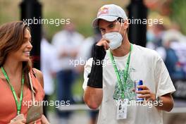 (L to R): Lili Paul-Roncalli (GER) Circus Performer with her boyfriend Dominic Thiem (AUT) Tennis Player. 04.07.2021. Formula 1 World Championship, Rd 9, Austrian Grand Prix, Spielberg, Austria, Race Day.