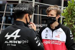 (L to R): Guanyu Zhou (CHN) Alpine F1 Team Test Driver with Callum Ilott (GBR) Alfa Romeo Racing Reserve Driver. 04.07.2021. Formula 1 World Championship, Rd 9, Austrian Grand Prix, Spielberg, Austria, Race Day.