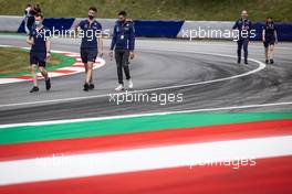 Roy Nissany (ISR) Williams Racing Development Driver walks the circuit with the team. 01.07.2021. Formula 1 World Championship, Rd 9, Austrian Grand Prix, Spielberg, Austria, Preparation Day.