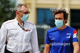 (L to R): Stefano Domenicali (ITA) Formula One President and CEO with Fernando Alonso (ESP) Alpine F1 Team. 04.06.2021. Formula 1 World Championship, Rd 6, Azerbaijan Grand Prix, Baku Street Circuit, Azerbaijan, Practice Day.