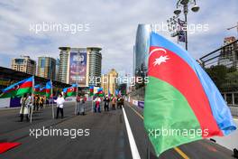 Grid atmosphere. 06.06.2021. Formula 1 World Championship, Rd 6, Azerbaijan Grand Prix, Baku Street Circuit, Azerbaijan, Race Day.