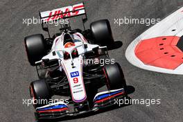 Nikita Mazepin (RUS) Haas F1 Team VF-21. 05.06.2021. Formula 1 World Championship, Rd 6, Azerbaijan Grand Prix, Baku Street Circuit, Azerbaijan, Qualifying Day.