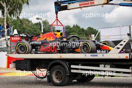 The Red Bull Racing RB16B of Max Verstappen (NLD) is recovered back to the pits on the back of a truck after he crashed in the second practice session. 27.08.2021. Formula 1 World Championship, Rd 12, Belgian Grand Prix, Spa Francorchamps, Belgium, Practice Day.