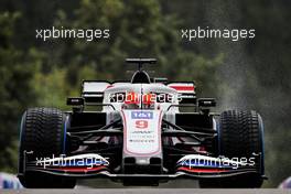 Nikita Mazepin (RUS) Haas F1 Team VF-21. 28.08.2021. Formula 1 World Championship, Rd 12, Belgian Grand Prix, Spa Francorchamps, Belgium, Qualifying Day.