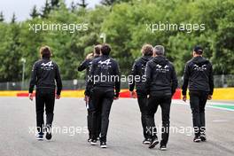 Fernando Alonso (ESP) Alpine F1 Team walks the circuit with the team. 26.08.2021. Formula 1 World Championship, Rd 12, Belgian Grand Prix, Spa Francorchamps, Belgium, Preparation Day.