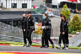 Fernando Alonso (ESP) Alpine F1 Team walks the circuit with the team. 26.08.2021. Formula 1 World Championship, Rd 12, Belgian Grand Prix, Spa Francorchamps, Belgium, Preparation Day.