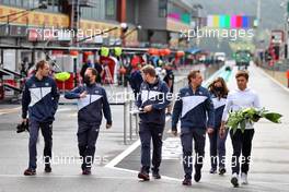 Pierre Gasly (FRA) AlphaTauri walks the circuit with the team. 26.08.2021. Formula 1 World Championship, Rd 12, Belgian Grand Prix, Spa Francorchamps, Belgium, Preparation Day.