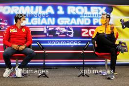 (L to R): Carlos Sainz Jr (ESP) Ferrari and Daniel Ricciardo (AUS) McLaren in the FIA Press Conference. 26.08.2021. Formula 1 World Championship, Rd 12, Belgian Grand Prix, Spa Francorchamps, Belgium, Preparation Day.