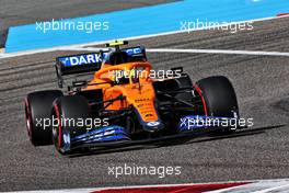 Lando Norris (GBR) McLaren MCL35M. 26.03.2021. Formula 1 World Championship, Rd 1, Bahrain Grand Prix, Sakhir, Bahrain, Practice Day